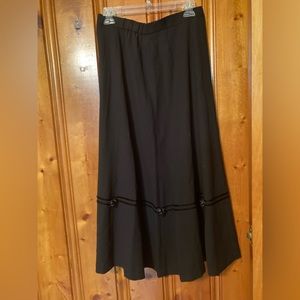 Womens skirt Susan Bristle New Traditions size 14 35 inches long NEW